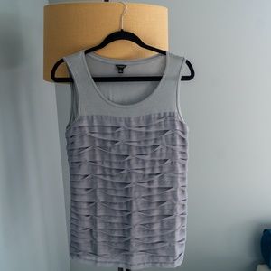 Sleeveless top with Chiffon ruffled front EUC | Ann Taylor